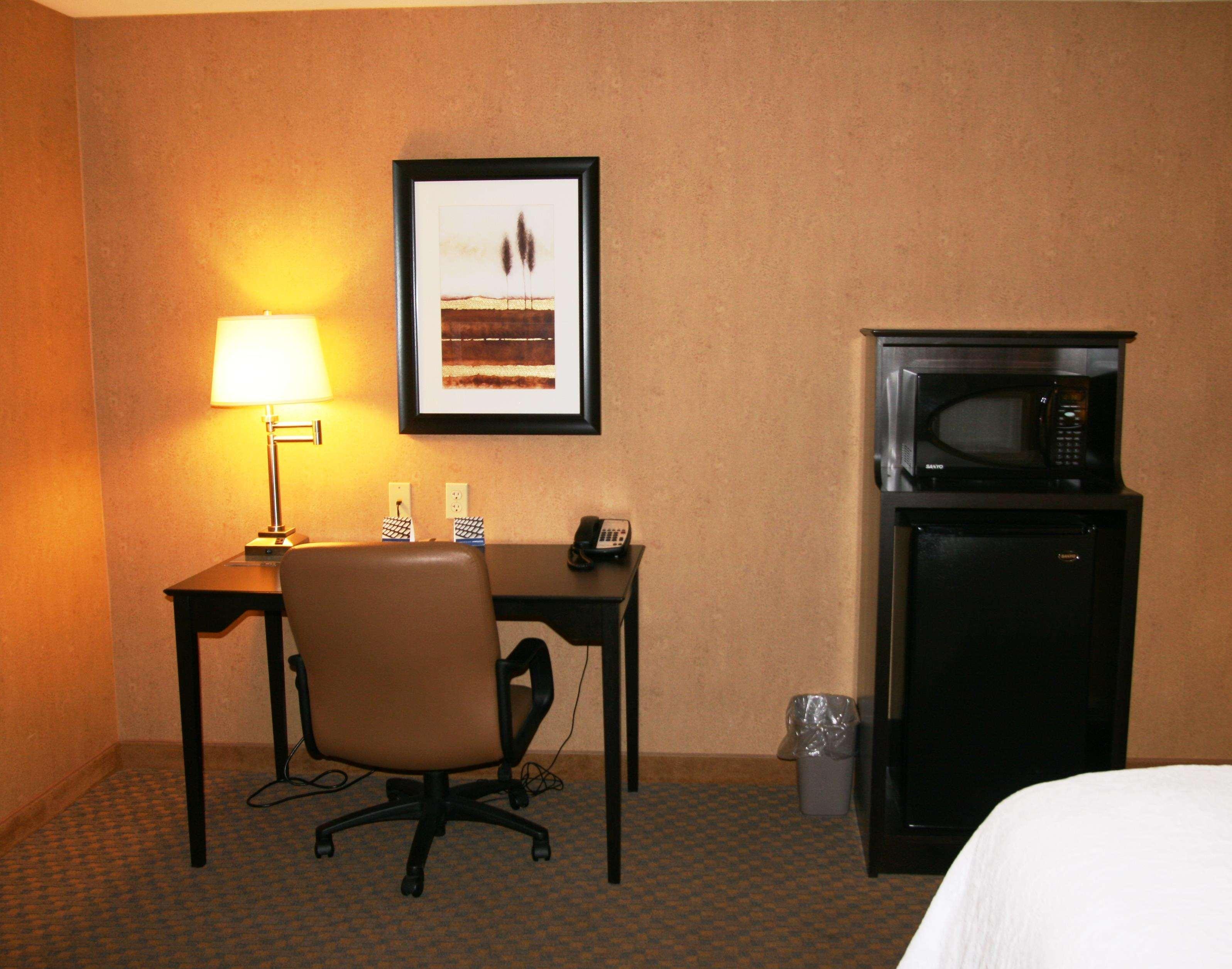 Hampton Inn And Suites Barstow Room photo