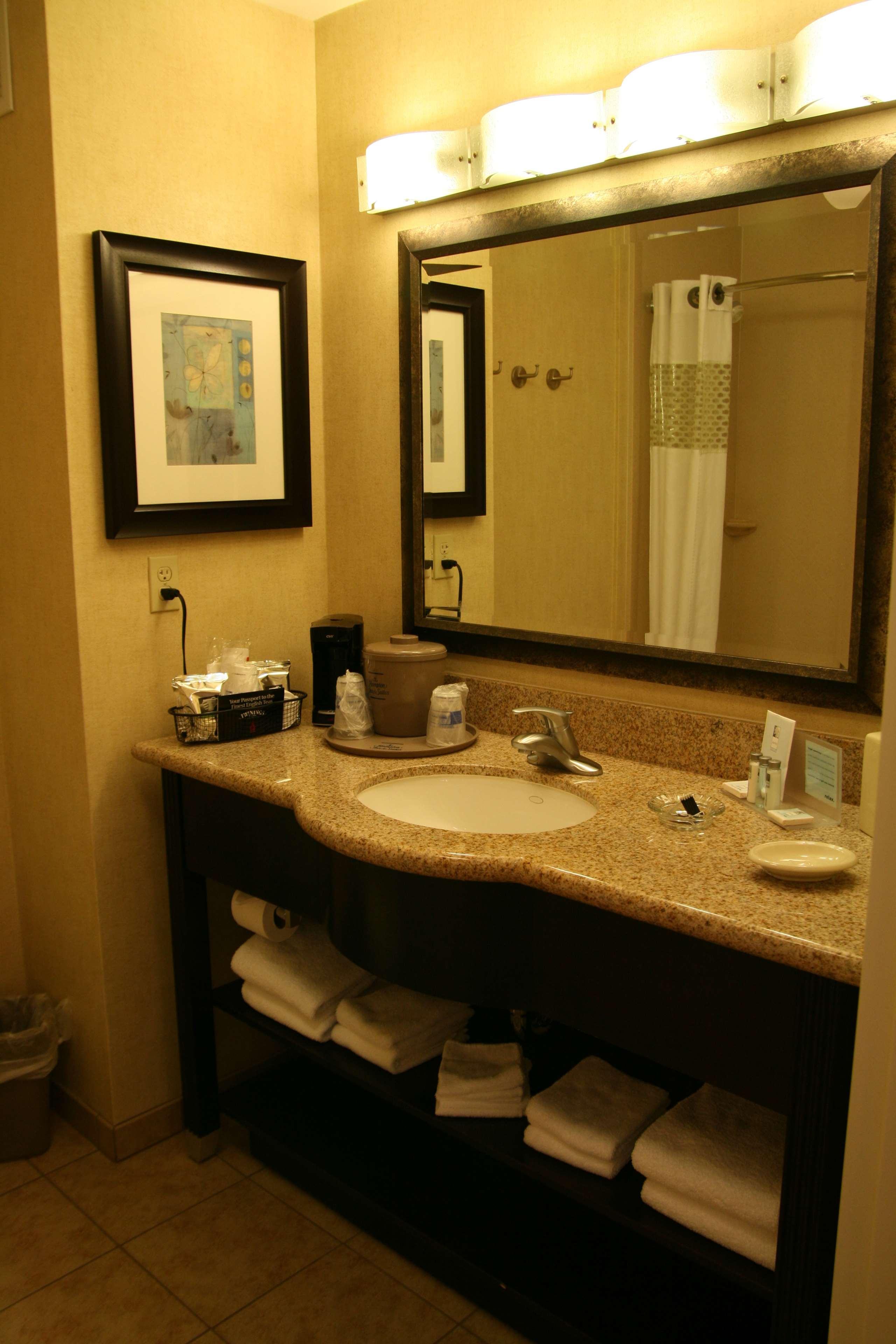 Hampton Inn And Suites Barstow Room photo